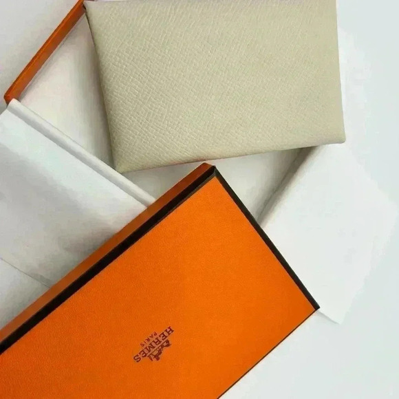 Hermes Calvi Card Holder coin purse Epsom off white Craie new in box - Picture 6 of 15